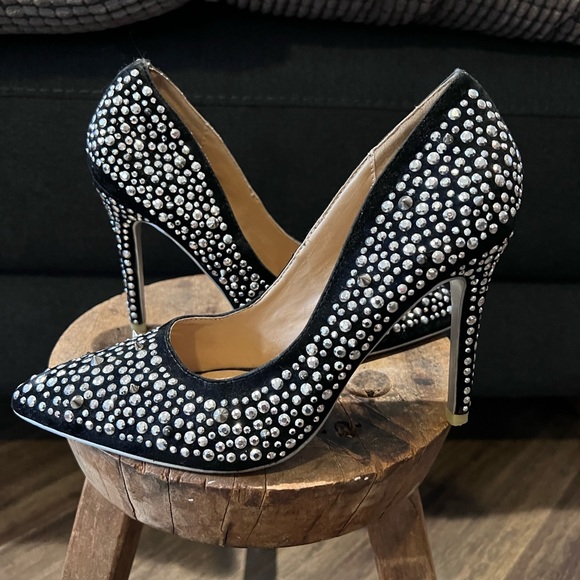 Shoe Dazzle Shoes - Shoedazzle prom metal studded black suede party pumps shoes